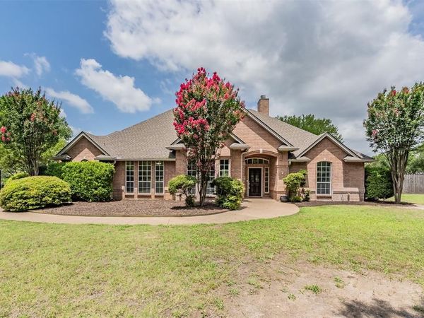 1304 Greenview Drive, Aledo, TX 76008