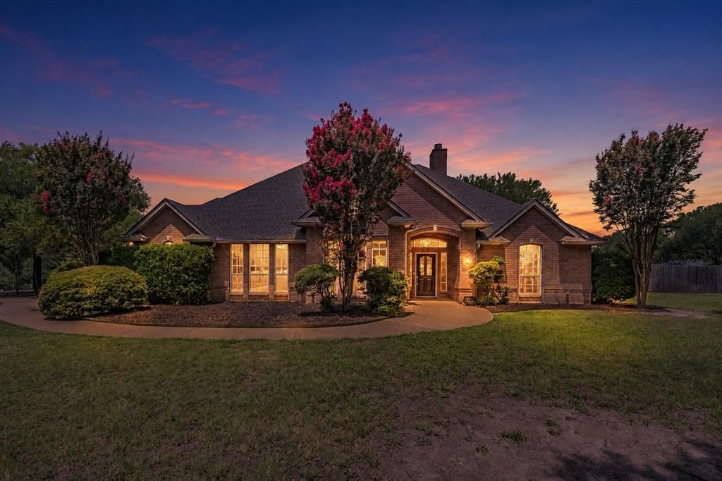 1304 Greenview Drive, Aledo, TX 76008 Main Photo