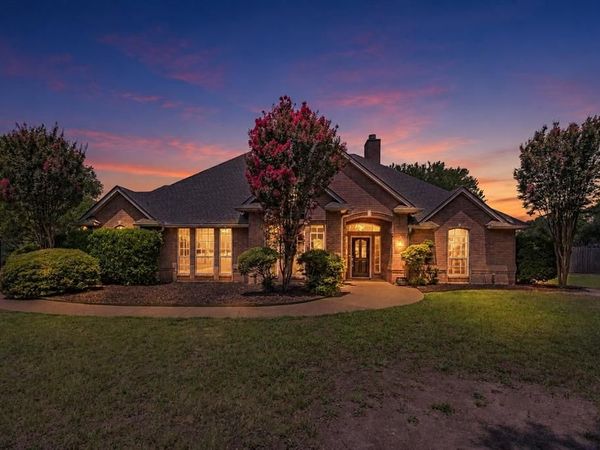 1304 Greenview Drive, Aledo, TX 76008
