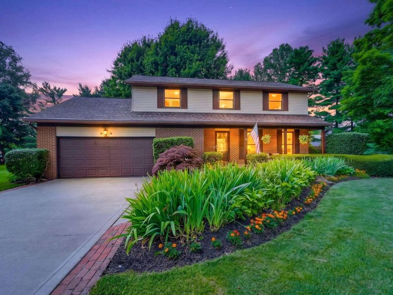 8757 Stoneyway Court NW, Pickerington, OH 43147 Photo 2
