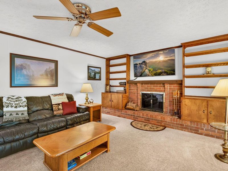 8757 Stoneyway Court NW, Pickerington, OH 43147 Photo 4