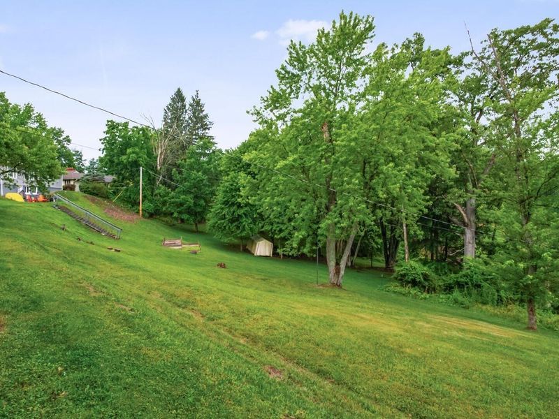 748 Ridgewood Drive , Coshocton, OH 43812 Photo 33