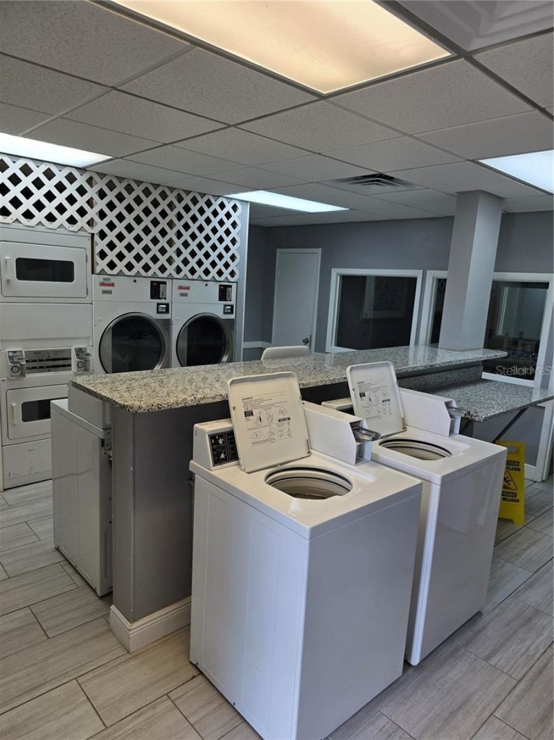 712 Oakgrove Drive , Unit 230, Brandon, FL 33510 Photo