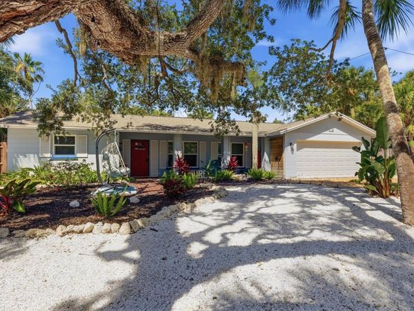 5128 OXFORD DRIVE, SARASOTA, FL 34242