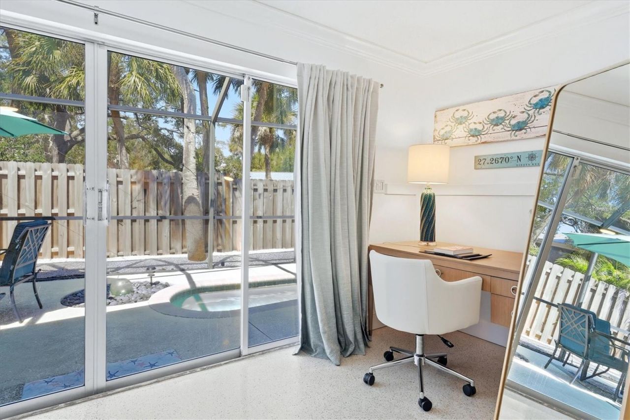 5128 Oxford Drive, Sarasota, FL 34242 Photo