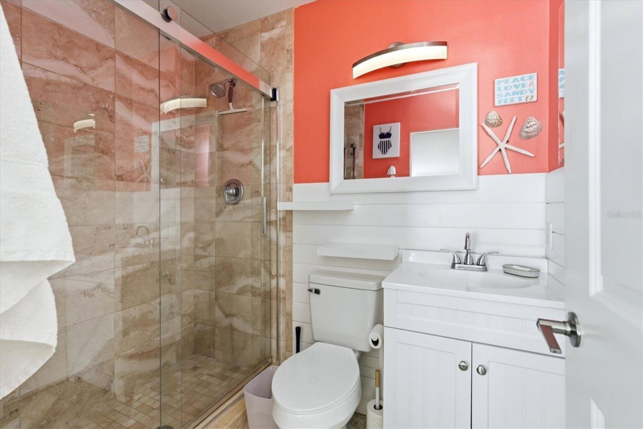 5128 Oxford Drive, Sarasota, FL 34242 Photo
