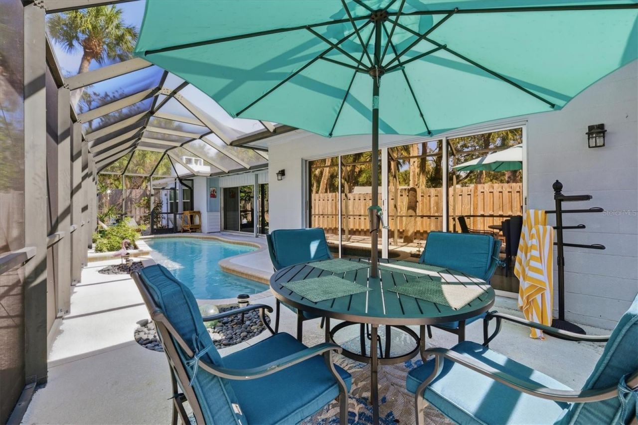 5128 Oxford Drive, Sarasota, FL 34242 Photo