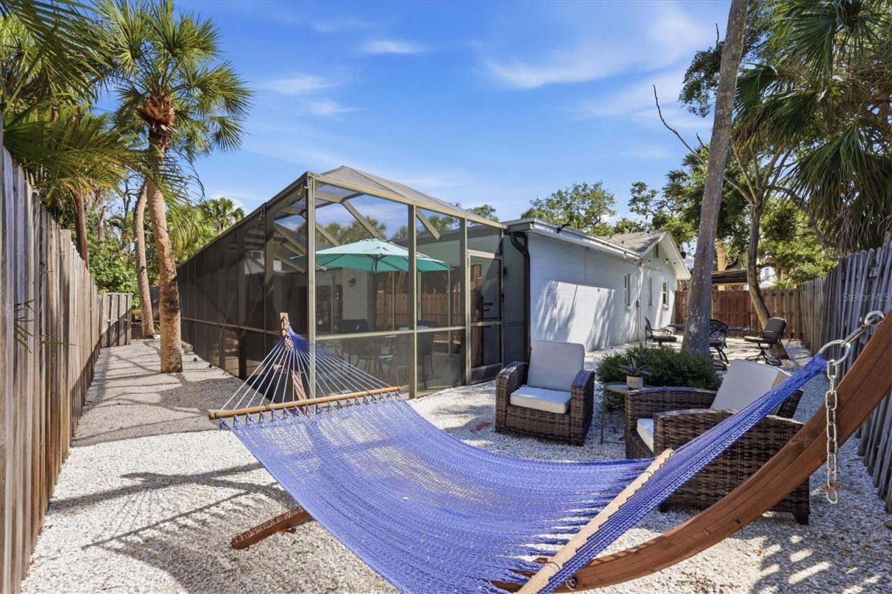 5128 Oxford Drive, Sarasota, FL 34242 Photo
