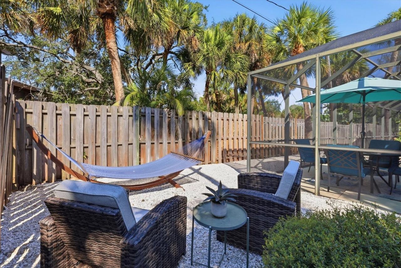 5128 Oxford Drive, Sarasota, FL 34242 Photo