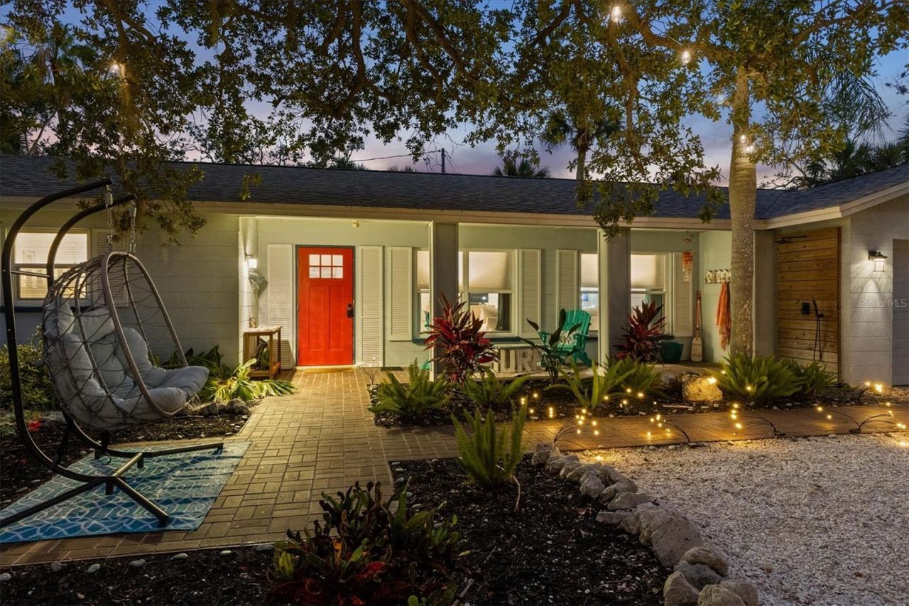 5128 Oxford Drive, Sarasota, FL 34242 Photo
