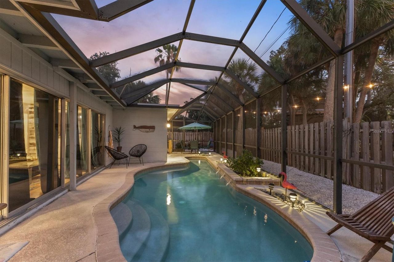 5128 Oxford Drive, Sarasota, FL 34242 Photo