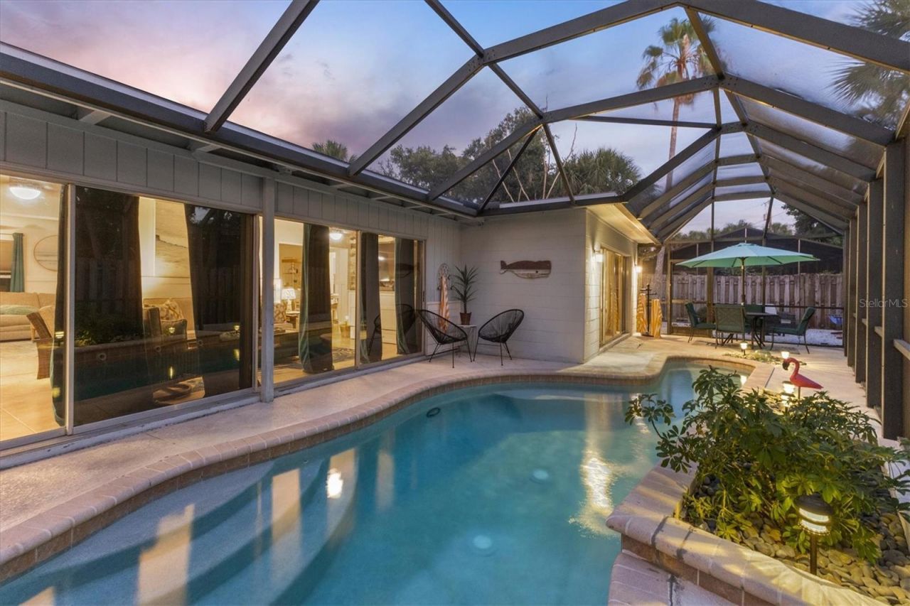5128 Oxford Drive, Sarasota, FL 34242 Photo