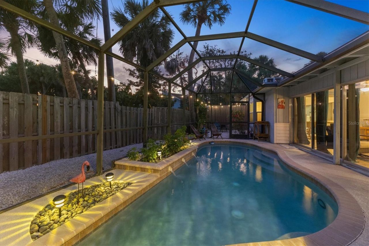5128 Oxford Drive, Sarasota, FL 34242 Photo