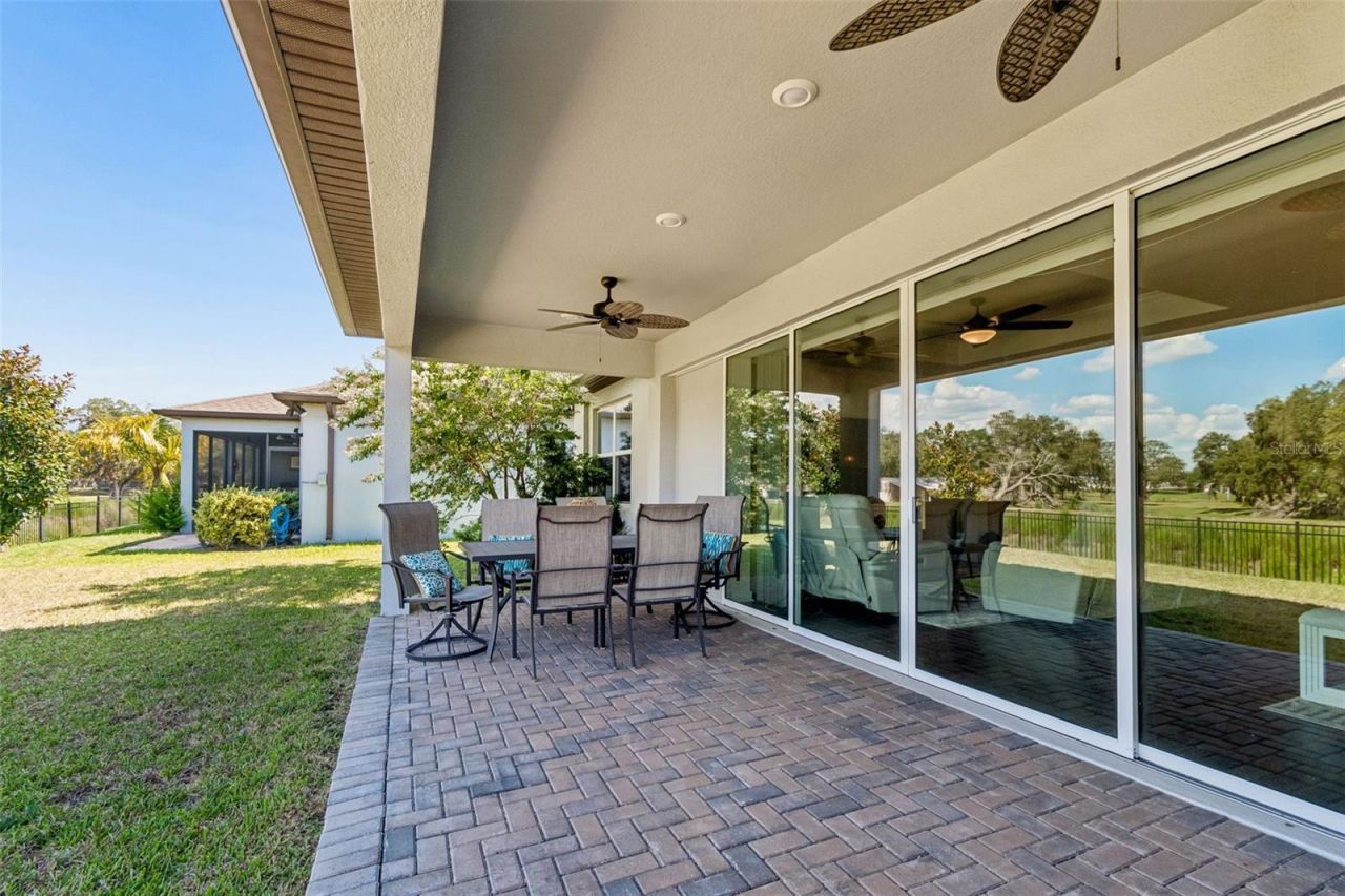 6390 Bradford Woods Drive, Zephyrhills, FL 33542 Photo