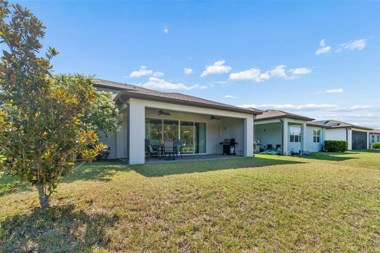 6390 Bradford Woods Drive, Zephyrhills, FL 33542 Photo