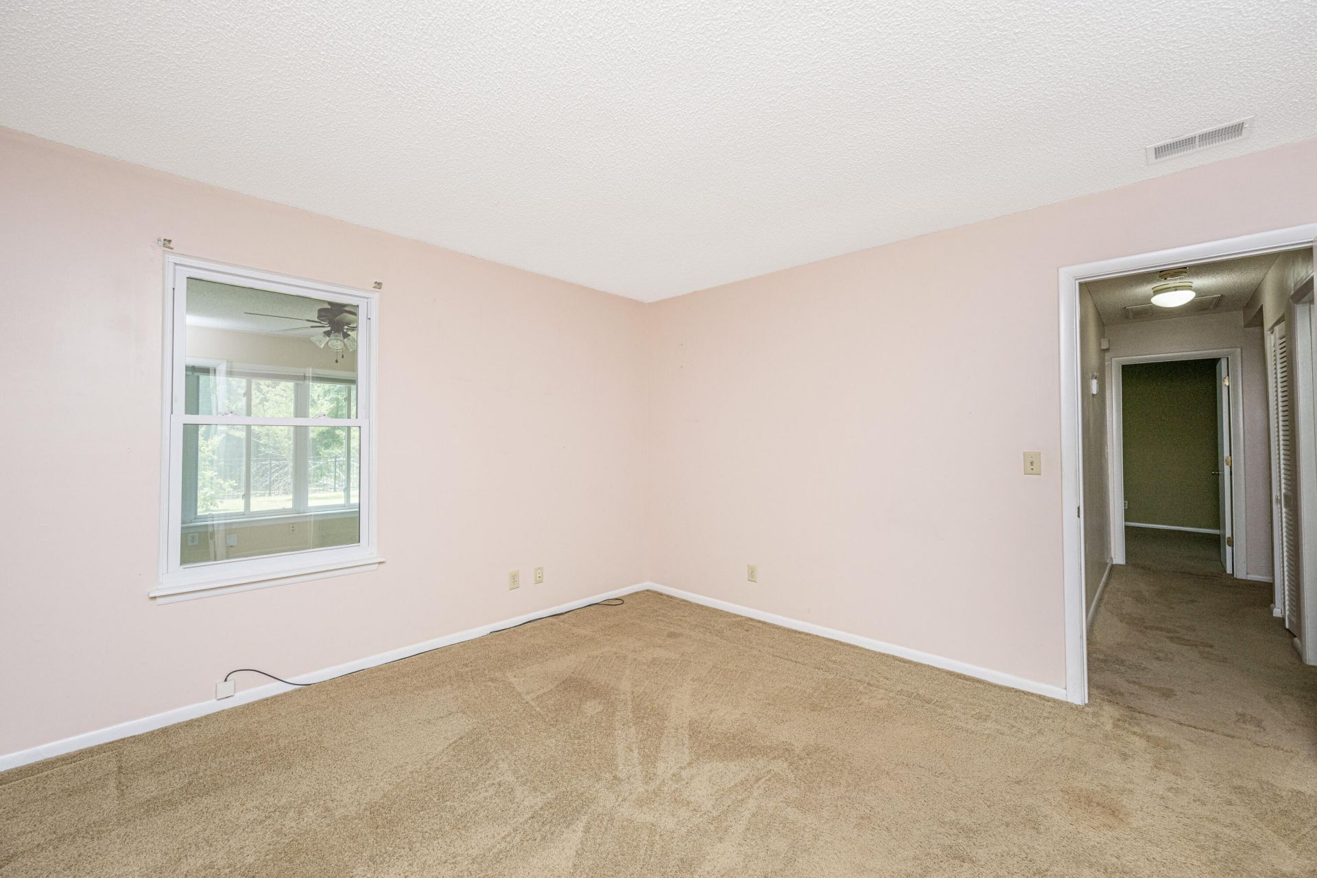 1029 Oakcrest Drive Photo 15