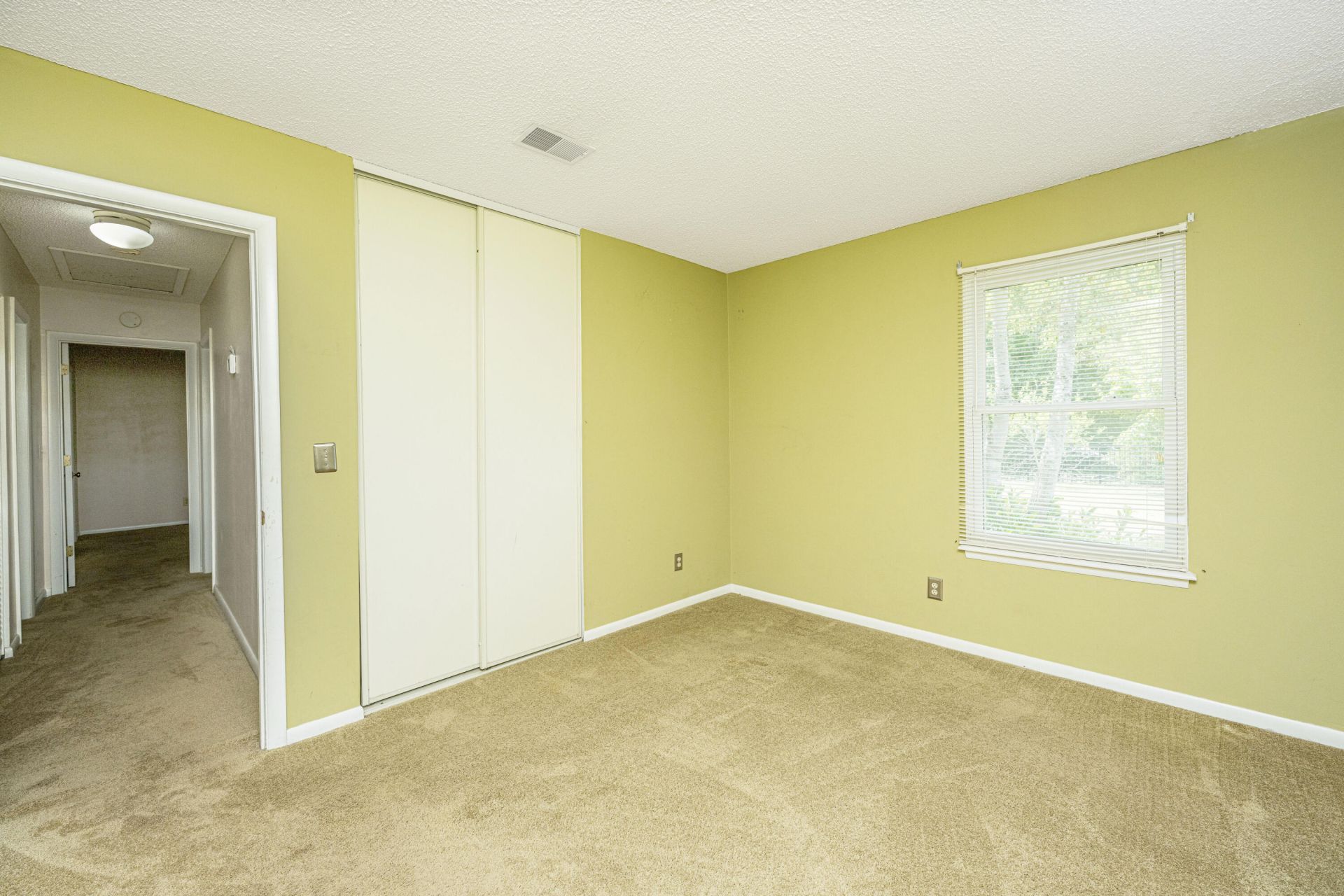 1029 Oakcrest Drive Photo 17