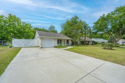 1029 Oakcrest Drive photo 4