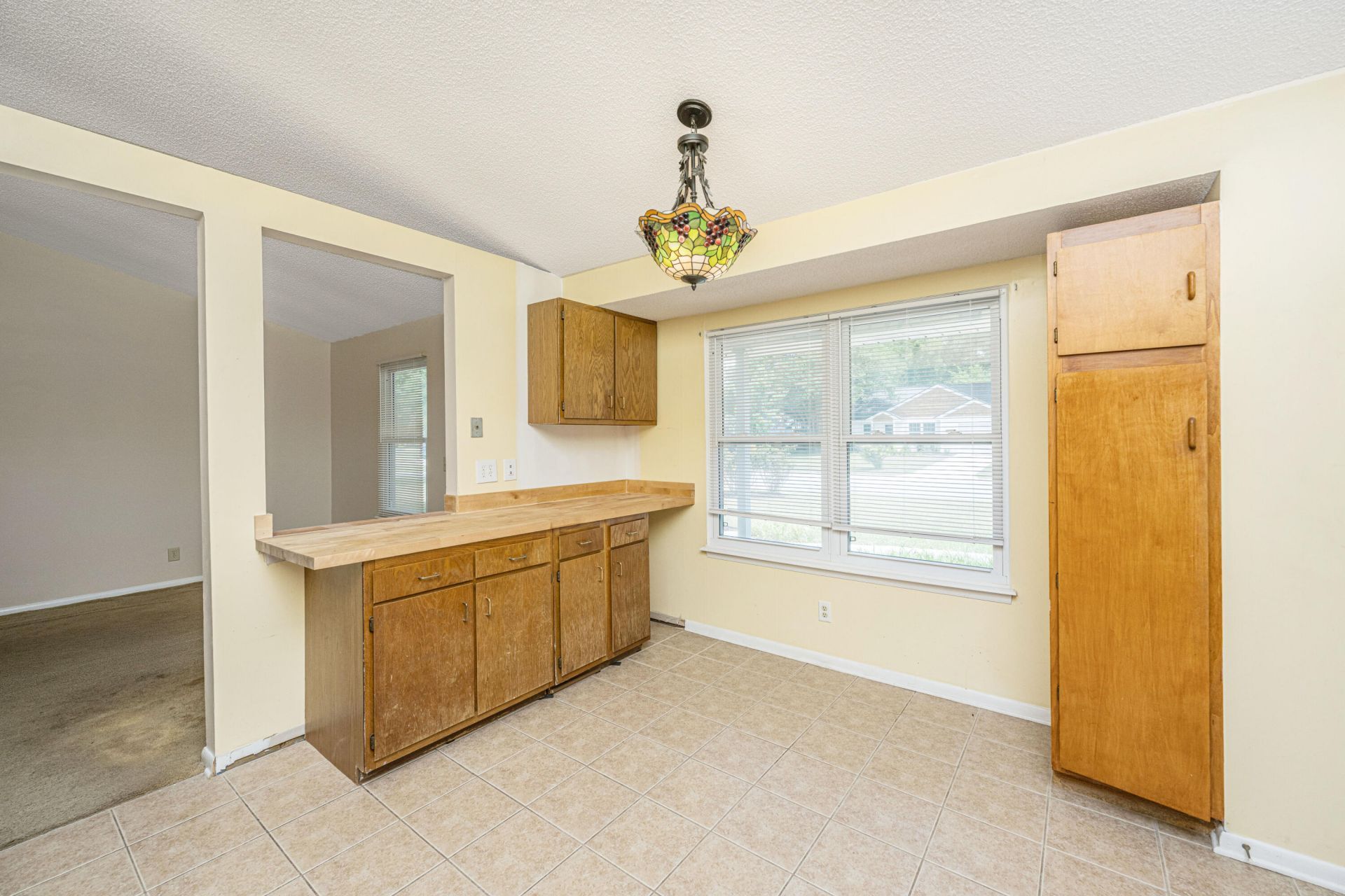 1029 Oakcrest Drive Photo 9