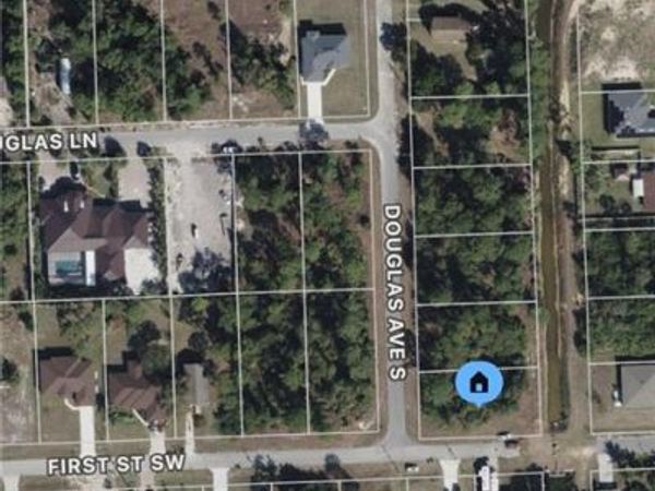 61 Douglas AVE S, LEHIGH ACRES, FL 33976