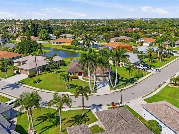 8867 Staghorn WAY, FORT MYERS, FL 33908