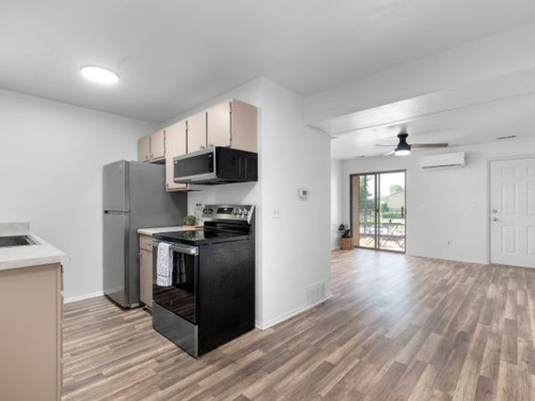 4150 S OAK MEADOWS DR , Unit 21, Taylorsville, UT 84123