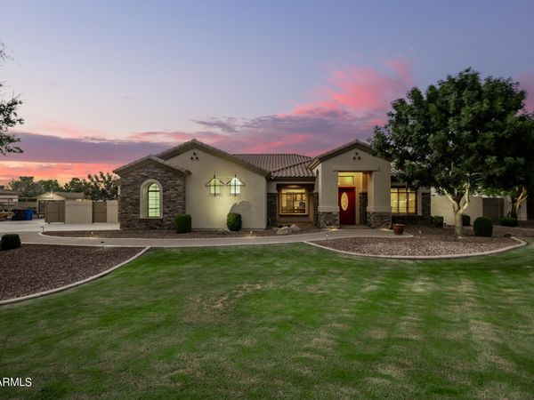 2744 E COUNTRY SHADOWS Court, Gilbert, AZ 85298
