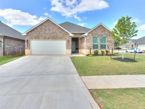 9005 NW 149th Terrace, Yukon, OK 73099