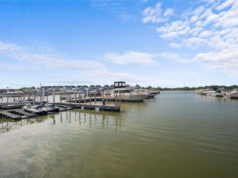 711 W Lakeshore Drive, Unit 203, Port Clinton, OH 43452 Photo 23