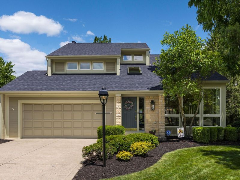 4160 Bowmansroot Court, Hilliard, OH 43026 Photo 2