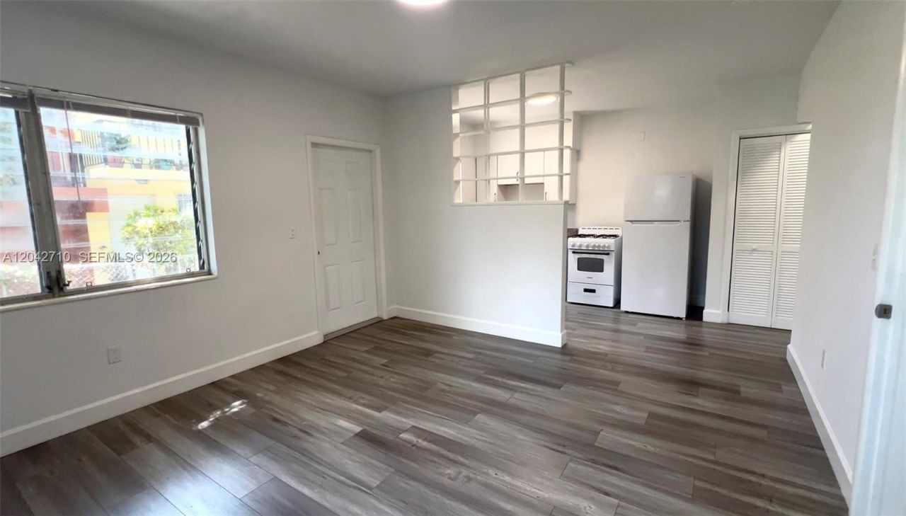 962 NW 6th St , Unit 1, Miami, FL 33136 Photo