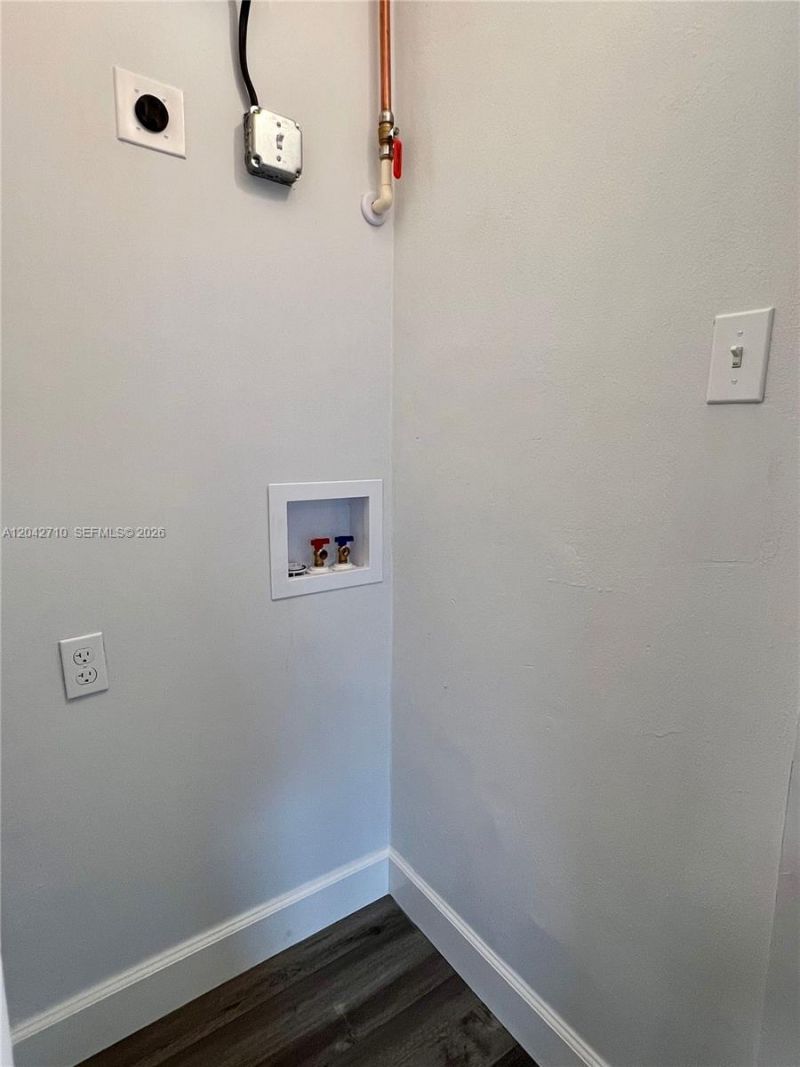 962 NW 6th St , Unit 1, Miami, FL 33136 Photo