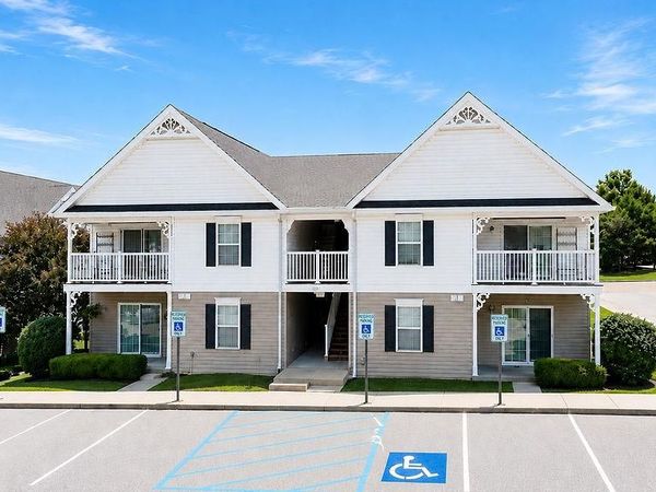 104 Brandy Mill Cir Circle, Unit C, High Ridge, MO 63049