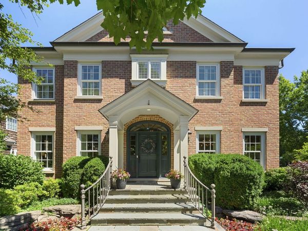 2387 Larkdale Drive , Glenview, IL 60025
