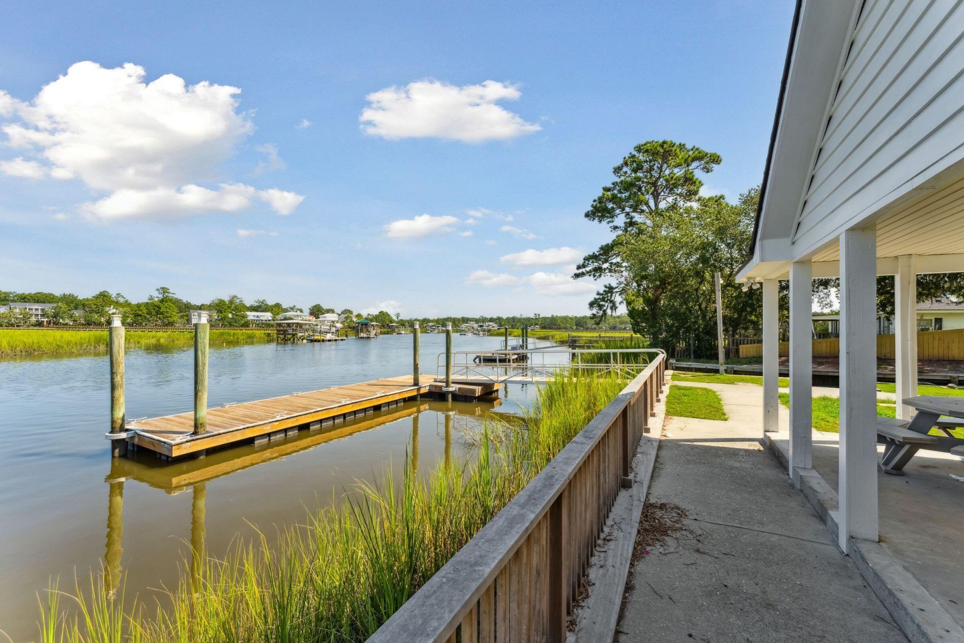 2765 Victoria Lake Drive Photo 9