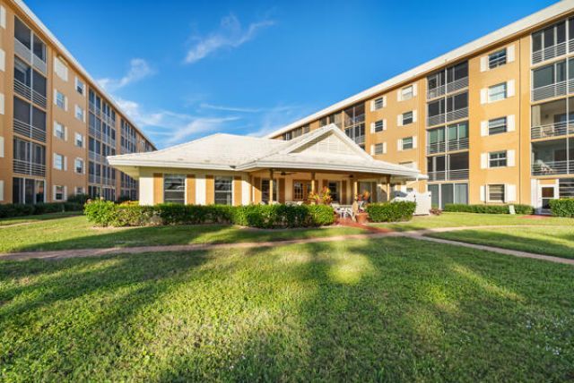 308 Golfview Road, Unit Ph03, North Palm Beach, FL 33408 Photo