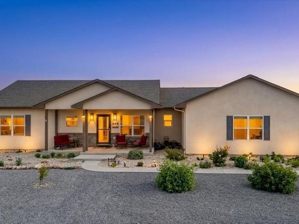 698 W McCulloch Blvd, Pueblo West, CO 81007