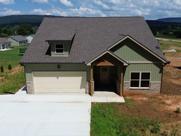 2266 White Ridge Rd , Pelham, TN 37366