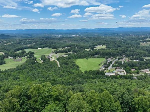 Lot 22 Town N Country Drive , Wilkesboro, NC 28697