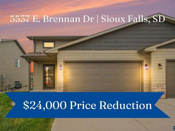 5537 E Brennan Dr, Sioux Falls, SD 57110