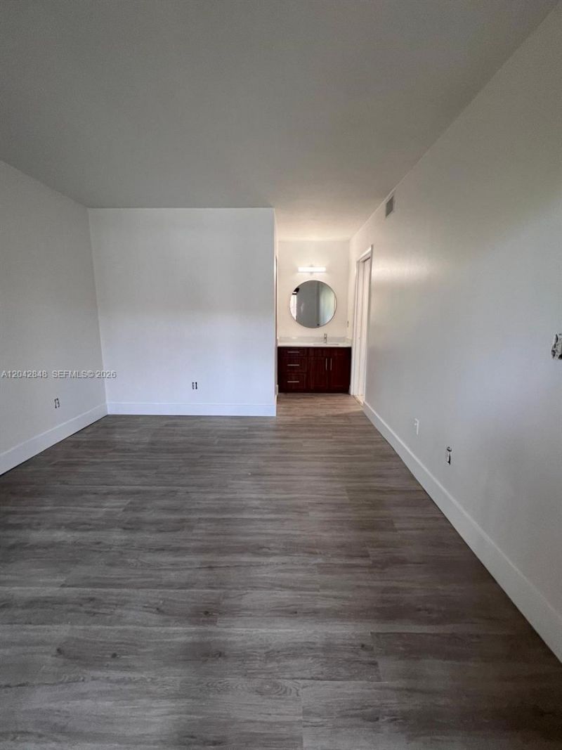 6455 W 27th Ave, Unit 11-44, Hialeah, FL 33016 Photo