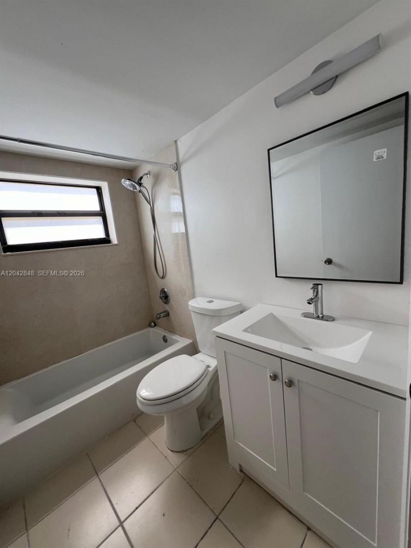 6455 W 27th Ave, Unit 11-44, Hialeah, FL 33016 Photo