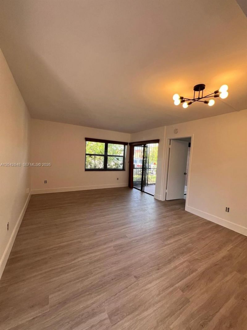 6455 W 27th Ave, Unit 11-44, Hialeah, FL 33016 Photo
