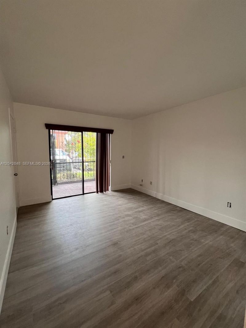 6455 W 27th Ave, Unit 11-44, Hialeah, FL 33016 Photo