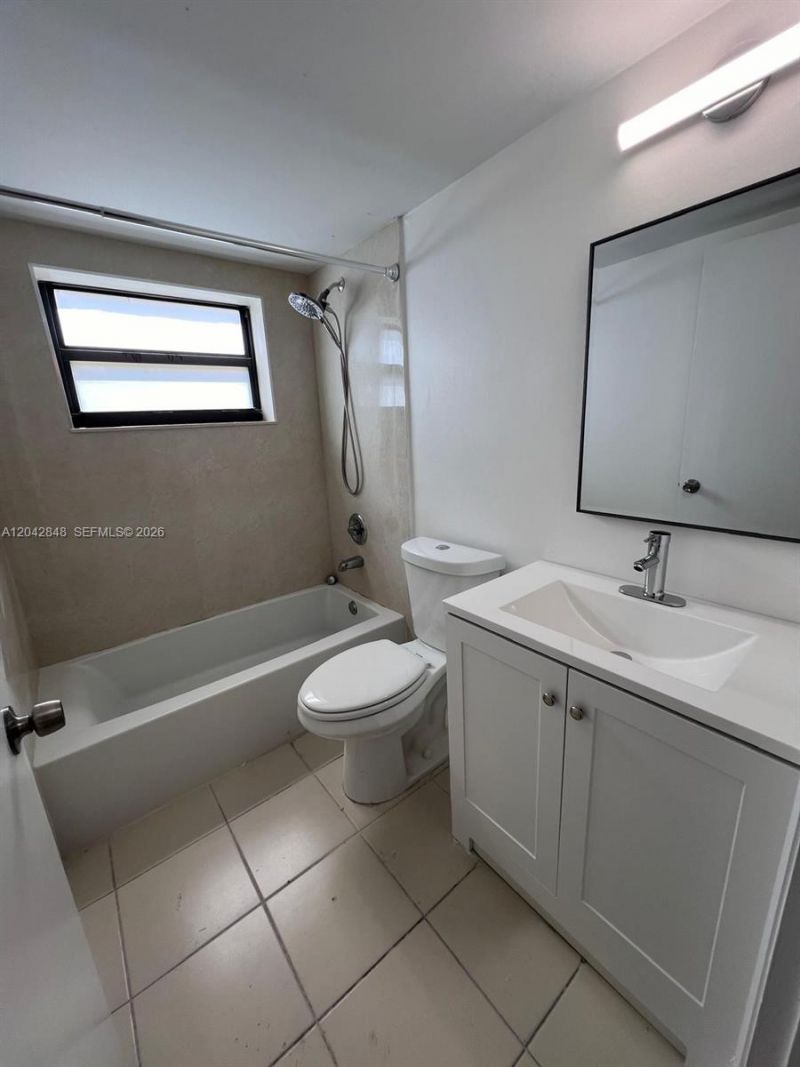 6455 W 27th Ave, Unit 11-44, Hialeah, FL 33016 Photo