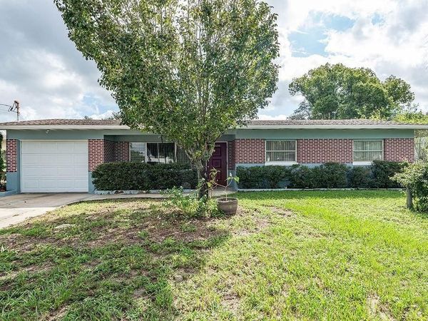 10209 N VALLE DRIVE , TAMPA, FL 33612