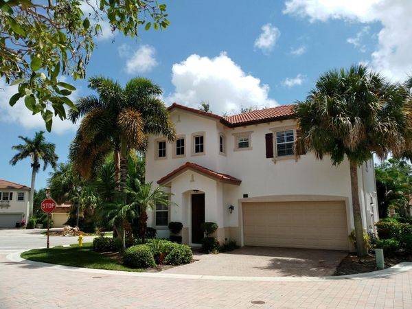 521 Tomahawk Court, Palm Beach Gardens, FL 33410