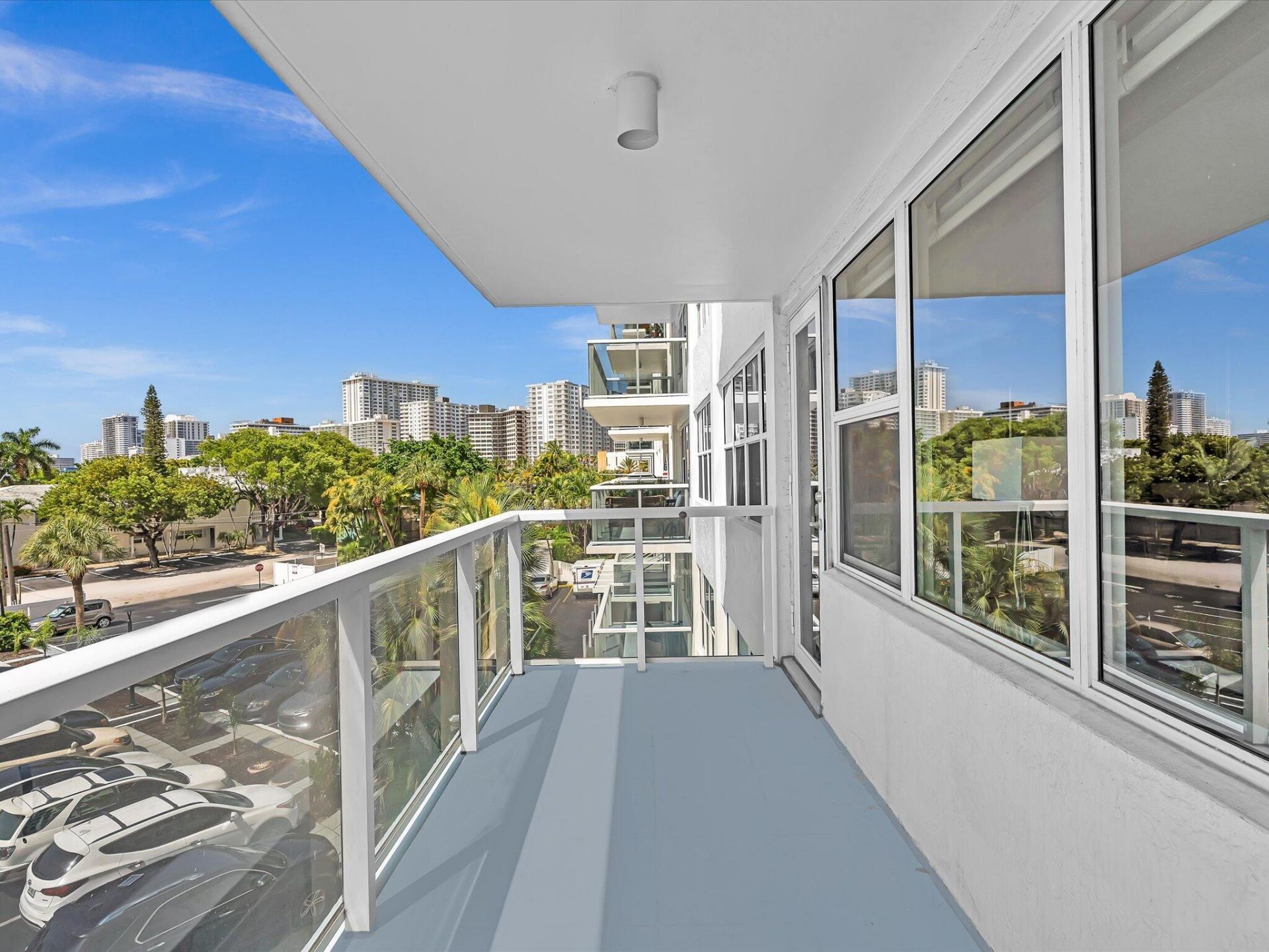 3300 NE 36th Street, Unit 302, Fort Lauderdale, FL 33308 Photo