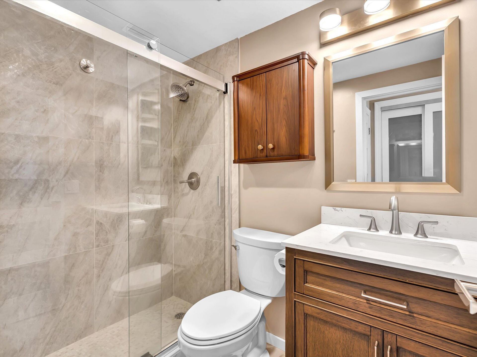 3300 NE 36th Street, Unit 302, Fort Lauderdale, FL 33308 Photo
