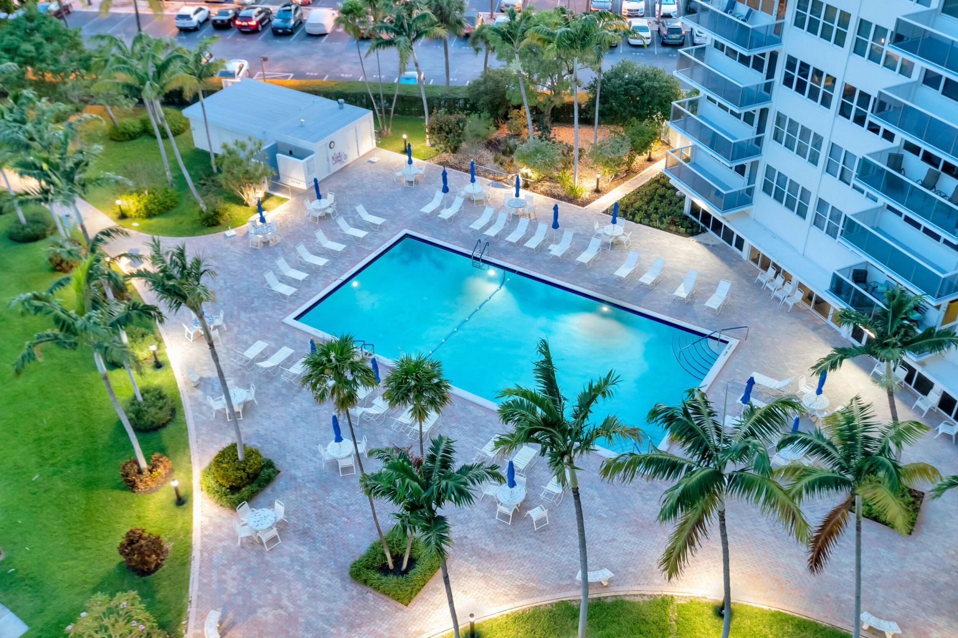 3300 NE 36th Street, Unit 302, Fort Lauderdale, FL 33308 Photo